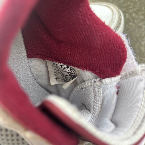 Kids Jordan Sneakers - Picture 5 of 5